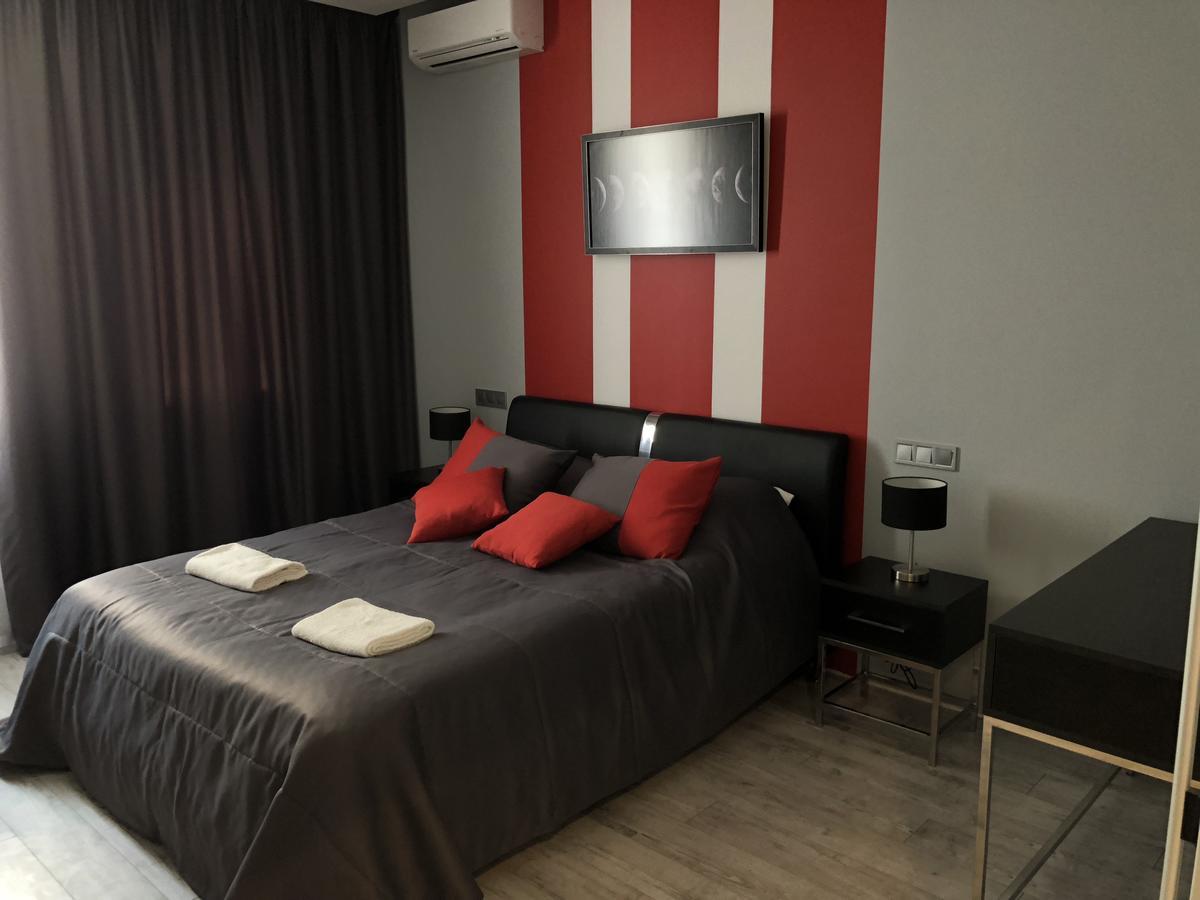 לבוב Bon Apetit Apartament מראה חיצוני תמונה
